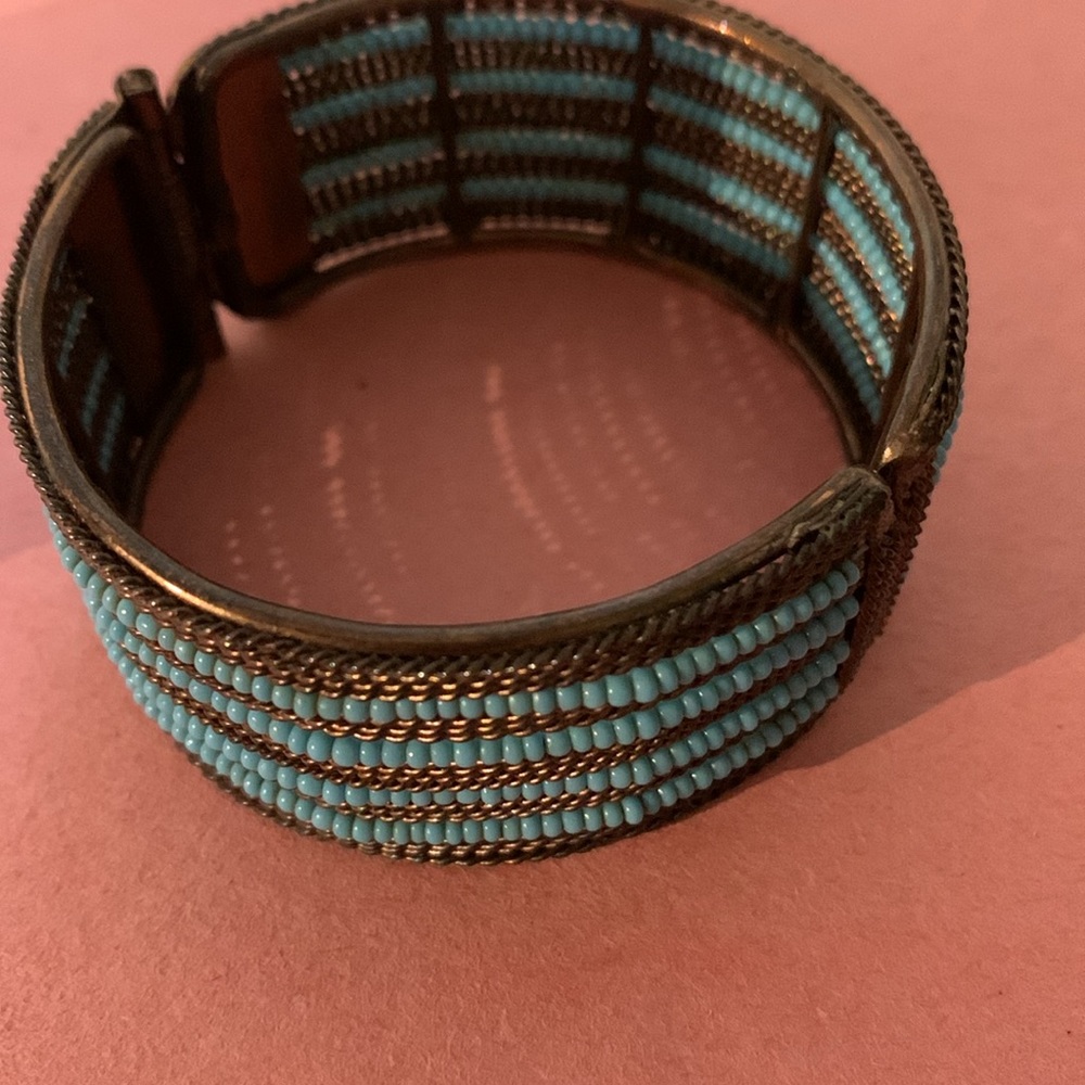 Beautiful cuff bracelet - Picture 5 of 5